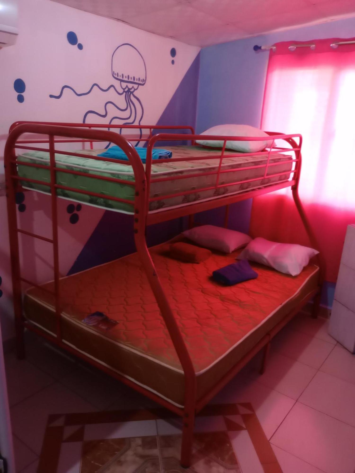 Taca Tucan Hostel Плайя-Бланка Экстерьер фото
