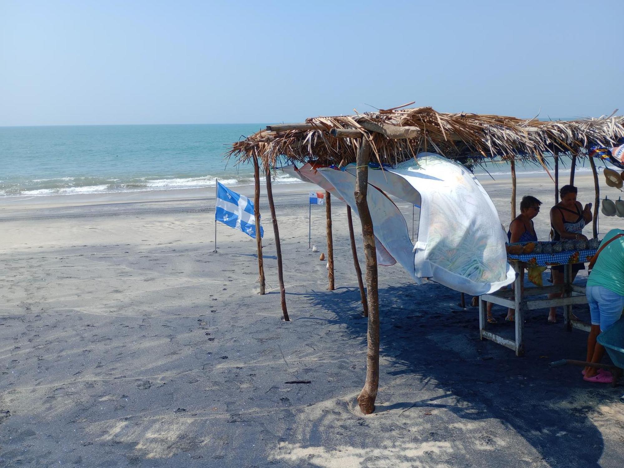 Taca Tucan Hostel Плайя-Бланка Экстерьер фото